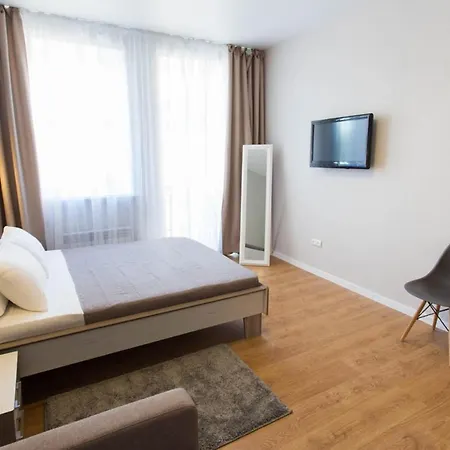 Cozy Apartment Beside Metro Yaroslava Mudroho, Universytet - Chernyshevska Str 95-6 Kharkov Exterior photo