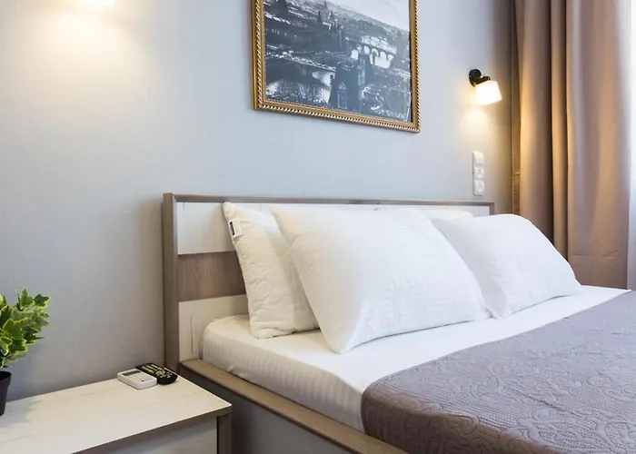 Cozy Apartment Beside Metro Yaroslava Mudroho, Universytet - Chernyshevska Str 95-6
